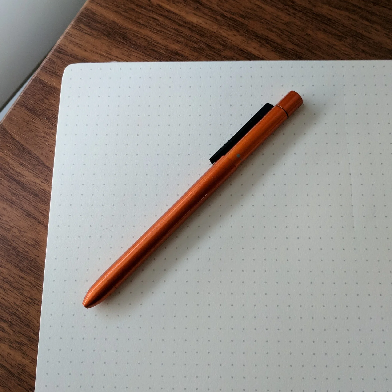 Pen Review: Tombow Zoom L104 Multifunction Pen — The Gentleman